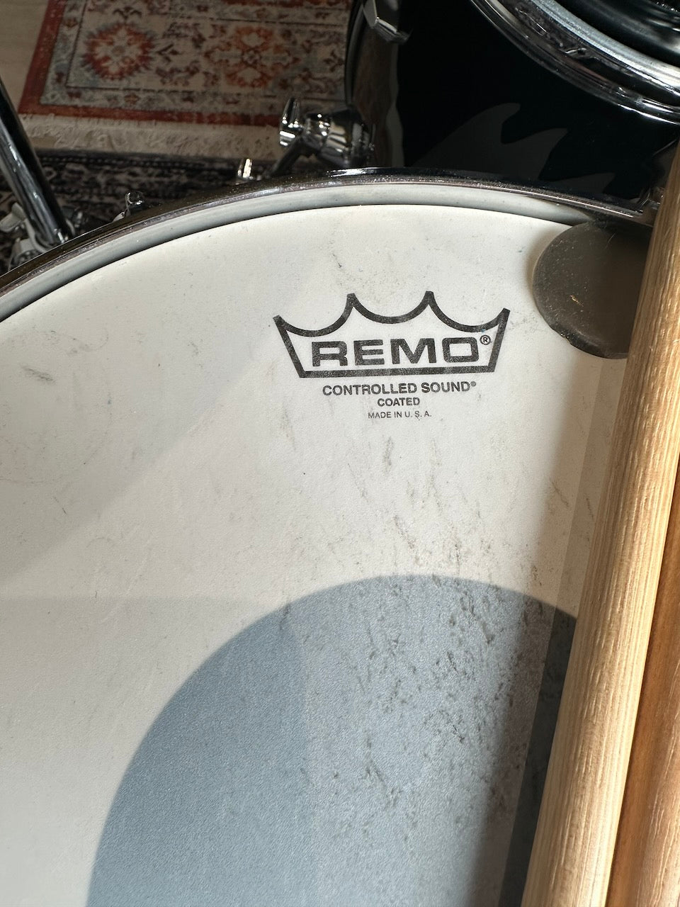 Pearl Roadshow 5-piece Acoustic Drumkit — 22" Jet Black (pre-owned)
