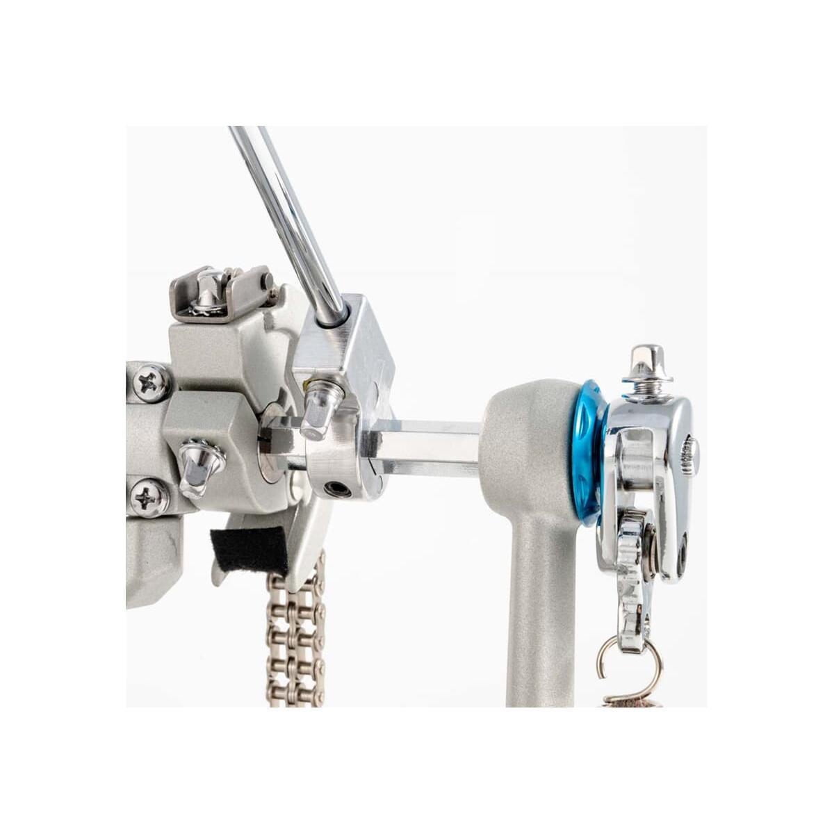 Close-up of the adjustable beater angle and footboard height mechanism on the DIXON PP-P2D-EU double bass drum pedal by Dixon.
