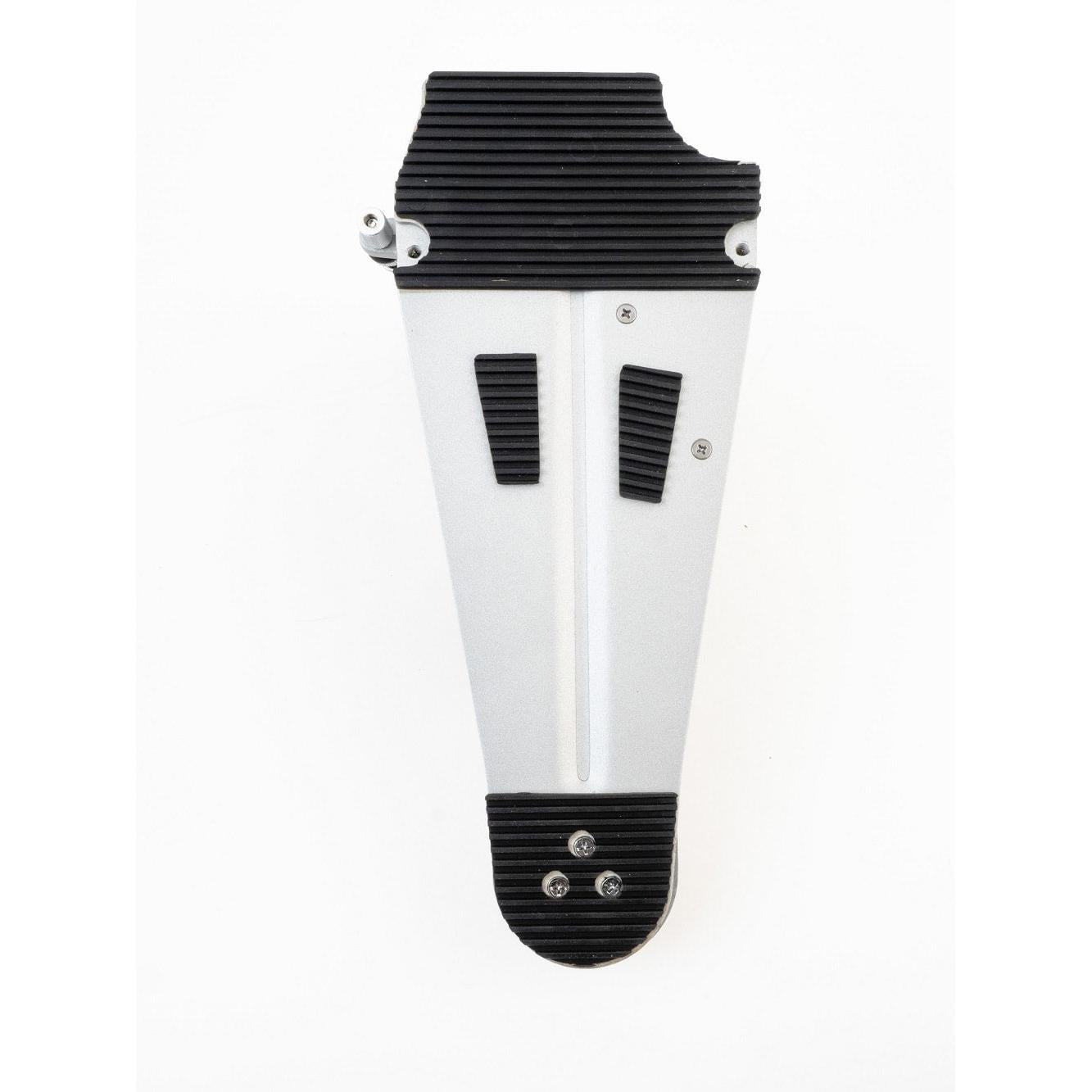 DIXON PP-PK New K Series single bassdrum pedal with silver body and black rubber grip pads for precision control.