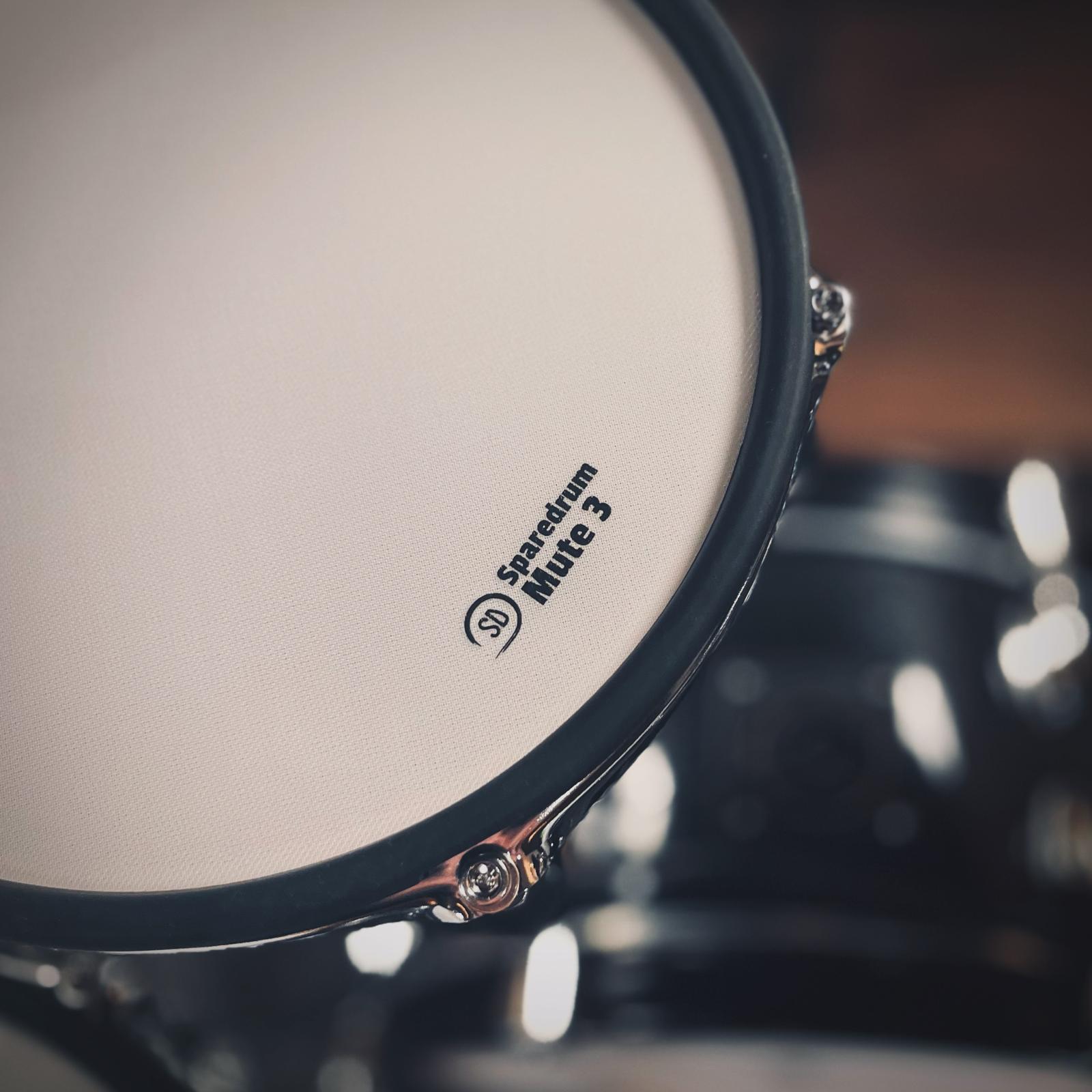 Close-up of the SpareDrum Mute 3 mesh head on the Jack Lemon drum kit by Lemon with black sparkling shells