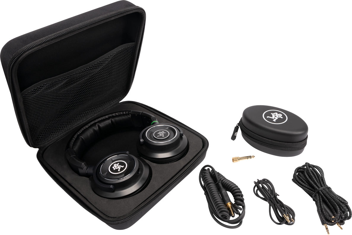 Mackie MC-350 included accessories